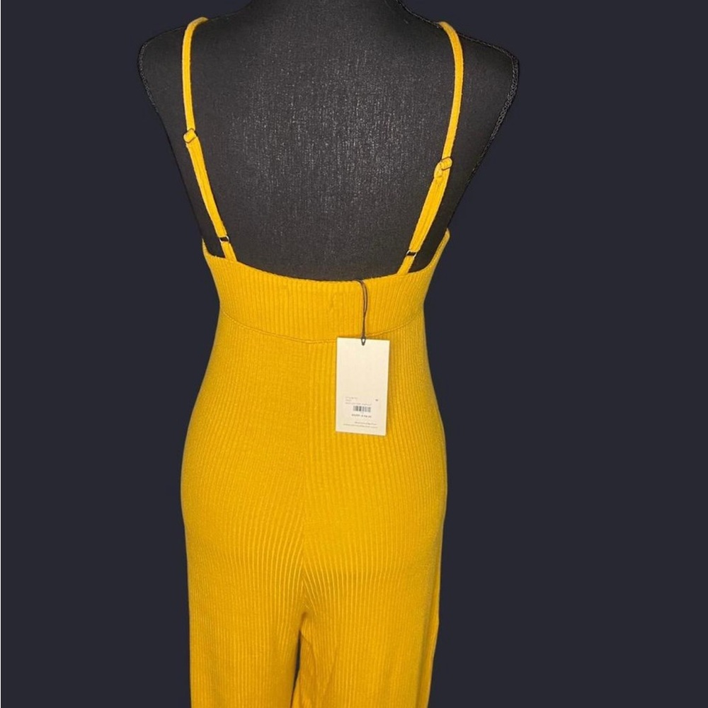 Yellow Ribbed Sleeveless Jumpsuit - Picture 2 of 2